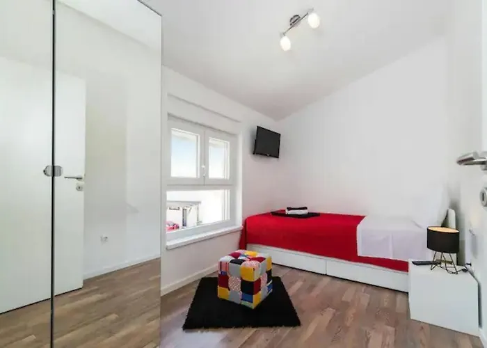 Simon Vila Posedarje